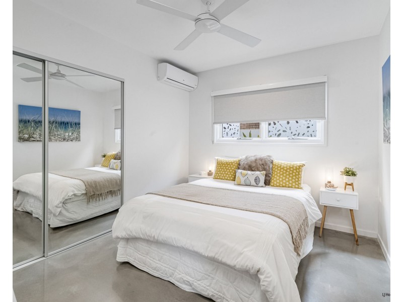 218 Jefferson Lane, Palm Beach QLD 4221