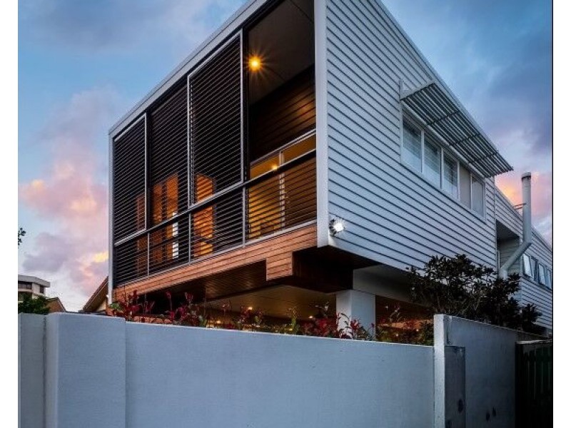 218 Jefferson Lane, Palm Beach QLD 4221