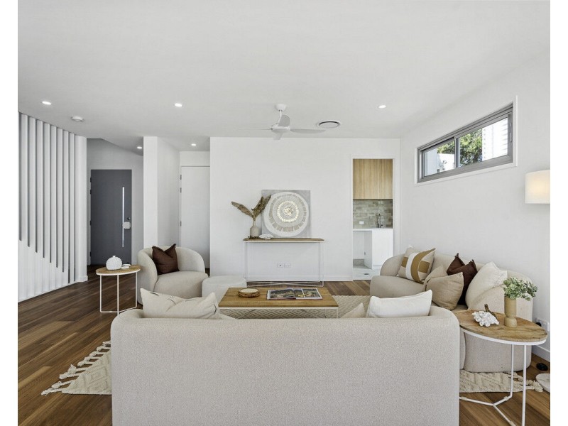 9a Chaffey Street, Tugun QLD 4224