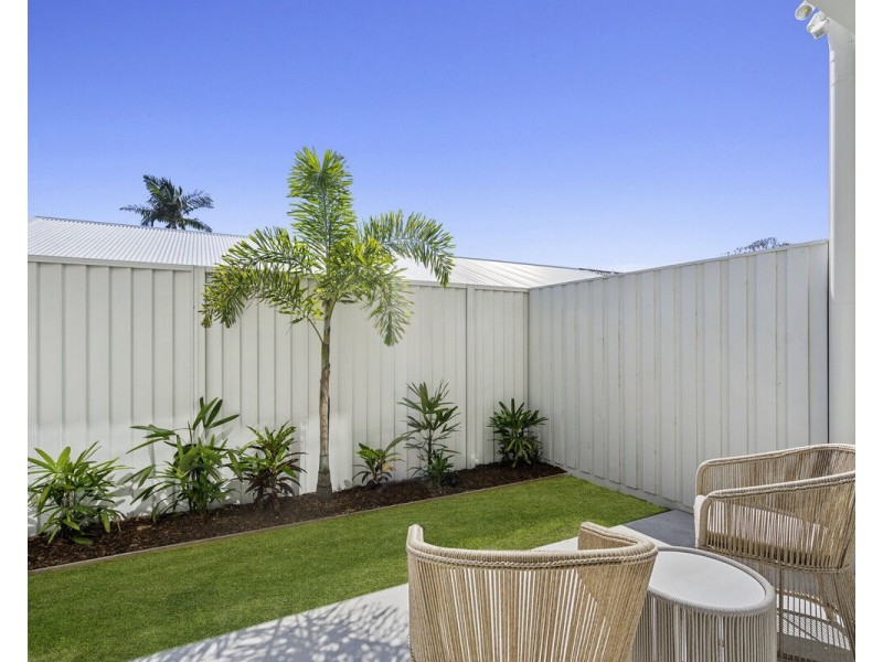 9a Chaffey Street, Tugun QLD 4224