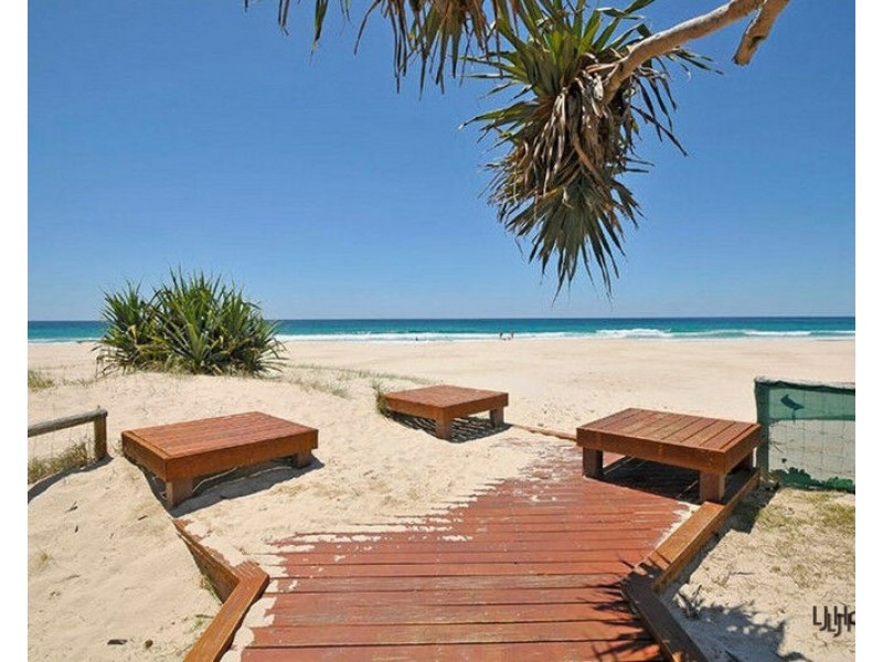 4/9 Dandaloo Drive, Currumbin QLD 4223