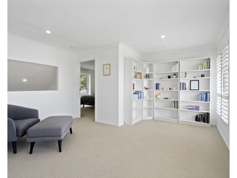 34 Jarrahdale Drive, Elanora QLD 4221