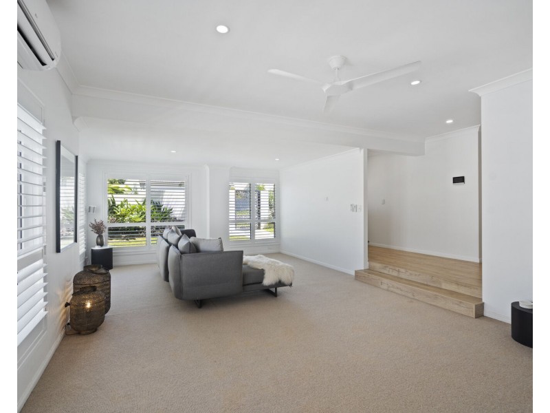 34 Jarrahdale Drive, Elanora QLD 4221