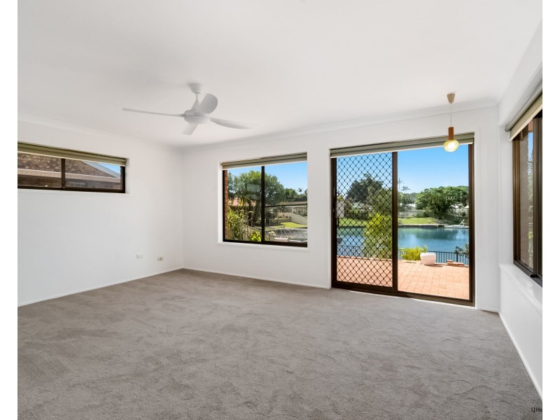 6 Headsail Court, Currumbin Waters QLD 4223
