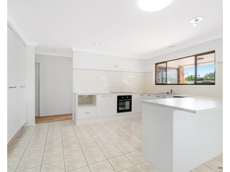 6 Headsail Court, Currumbin Waters QLD 4223
