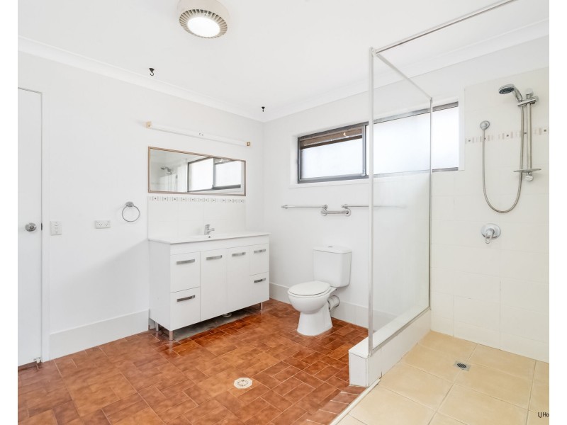 6 Headsail Court, Currumbin Waters QLD 4223