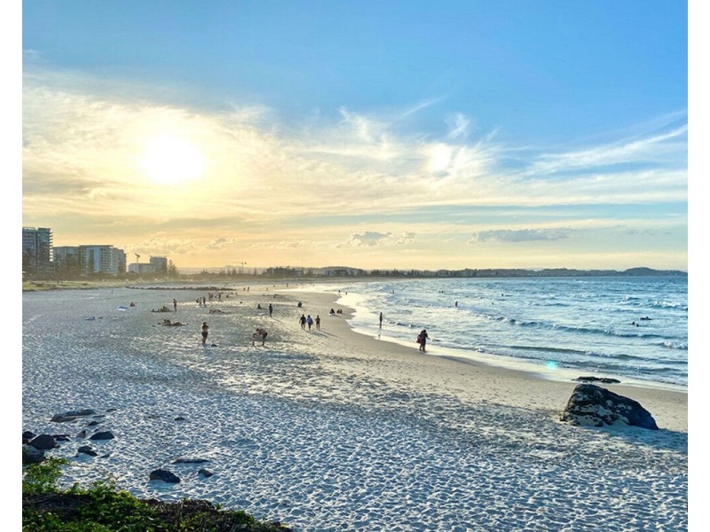 20/9 Ocean Street, Coolangatta QLD 4225