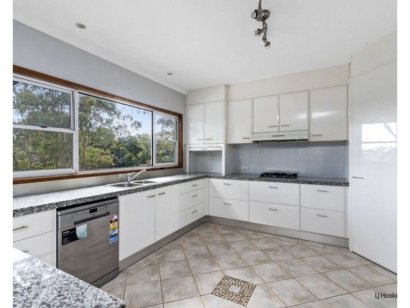 12 Kaffia Court, Elanora QLD 4221