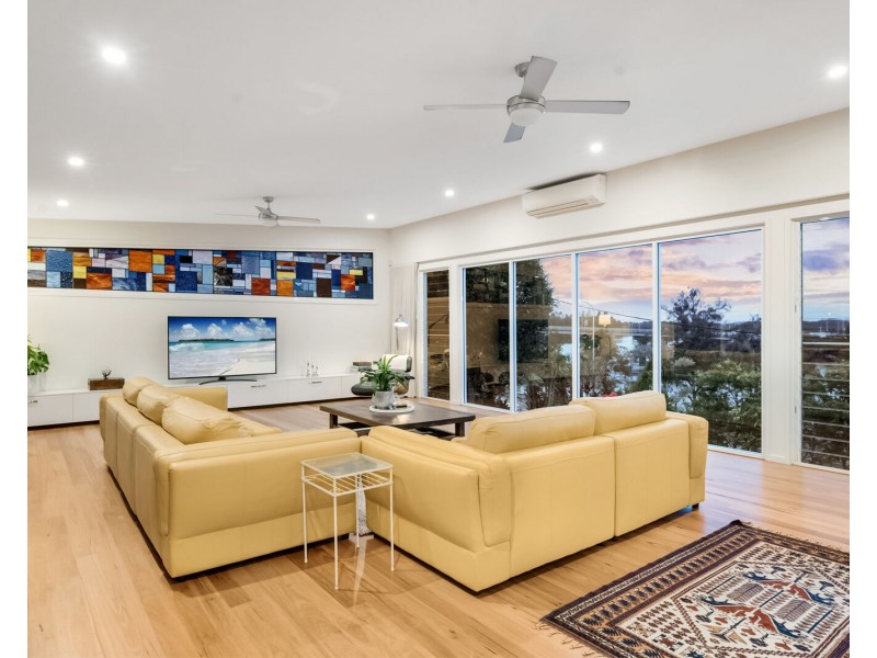 15 Kennedy Drive, Tweed Heads NSW 2485