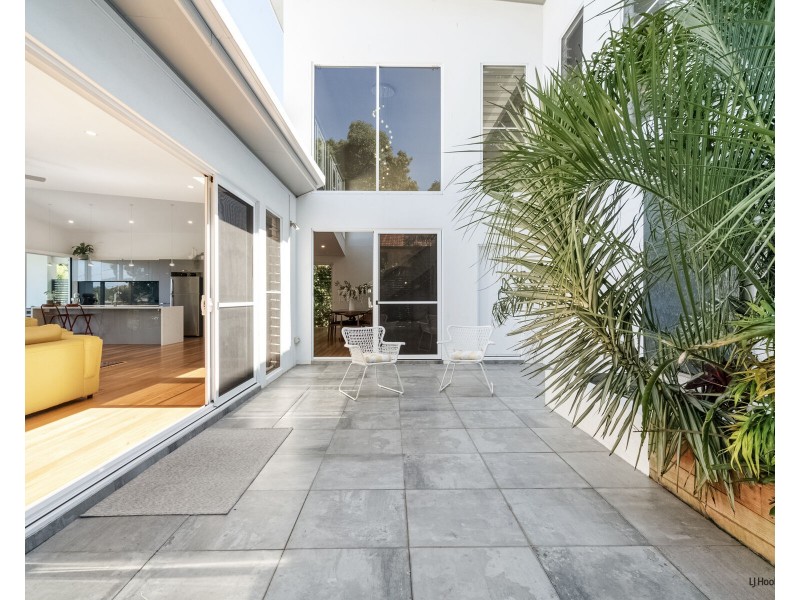 15 Kennedy Drive, Tweed Heads NSW 2485