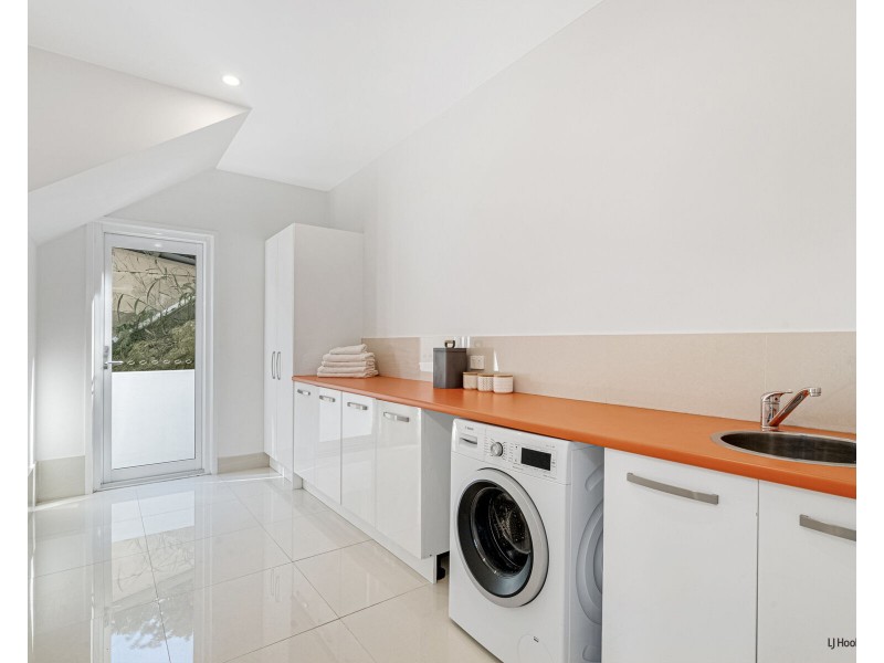 15 Kennedy Drive, Tweed Heads NSW 2485