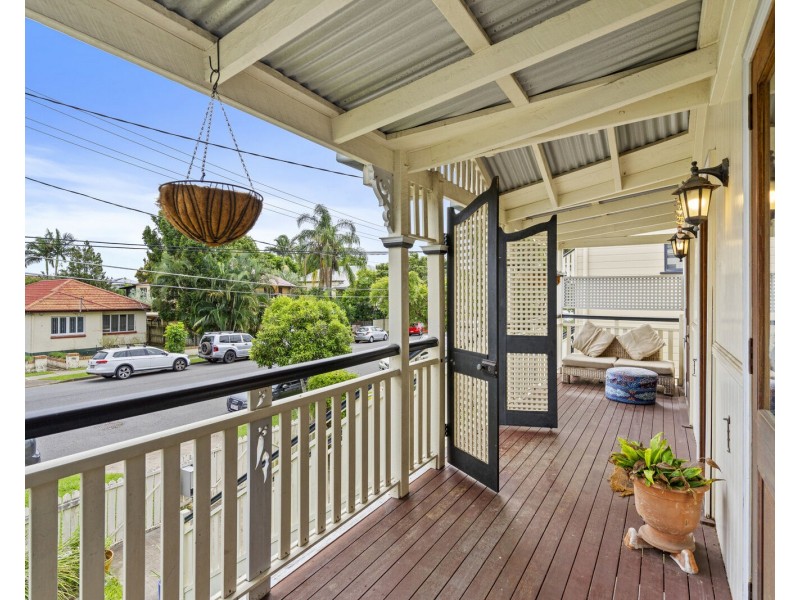 22 Gladstone Street, Coorparoo QLD 4151