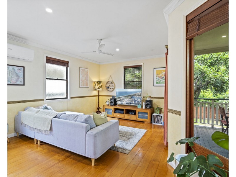 22 Gladstone Street, Coorparoo QLD 4151