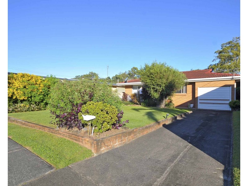 4 Dilgara Street, Tugun QLD 4224
