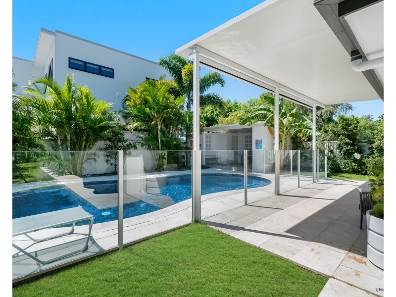 37 Tatha Avenue, Palm Beach QLD 4221