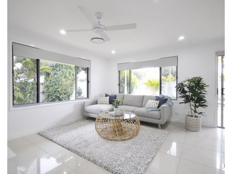 37 Tatha Avenue, Palm Beach QLD 4221