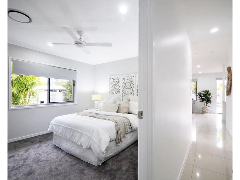 37 Tatha Avenue, Palm Beach QLD 4221