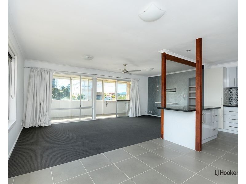 4/2 Twenty Sixth Avenue, Palm Beach QLD 4221