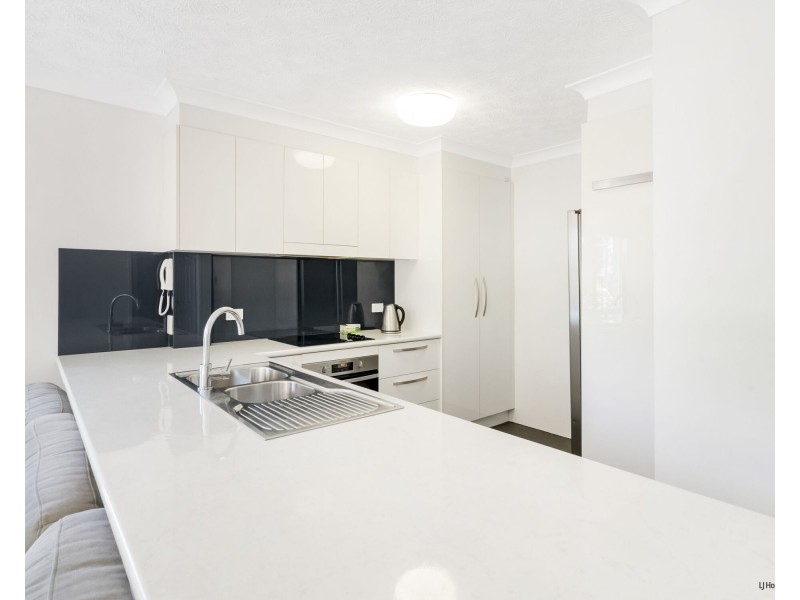 1/9 Ocean Street, Coolangatta QLD 4225