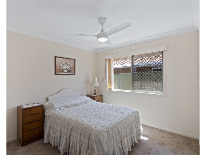 245 Nineteenth Avenue, Elanora QLD 4221