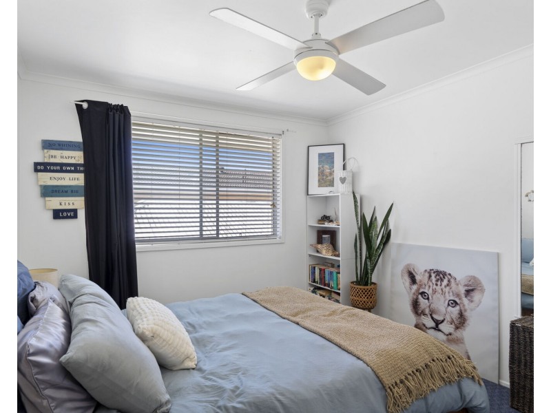 2/11 Fifteenth Avenue, Palm Beach QLD 4221