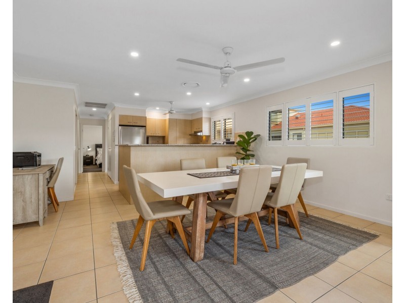 8/33 Dixon Street, Coolangatta QLD 4225