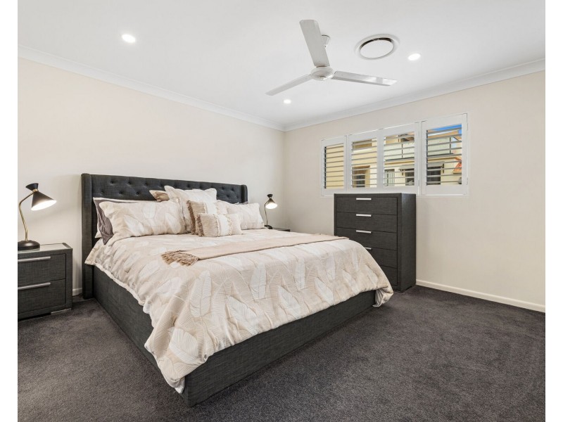 8/33 Dixon Street, Coolangatta QLD 4225