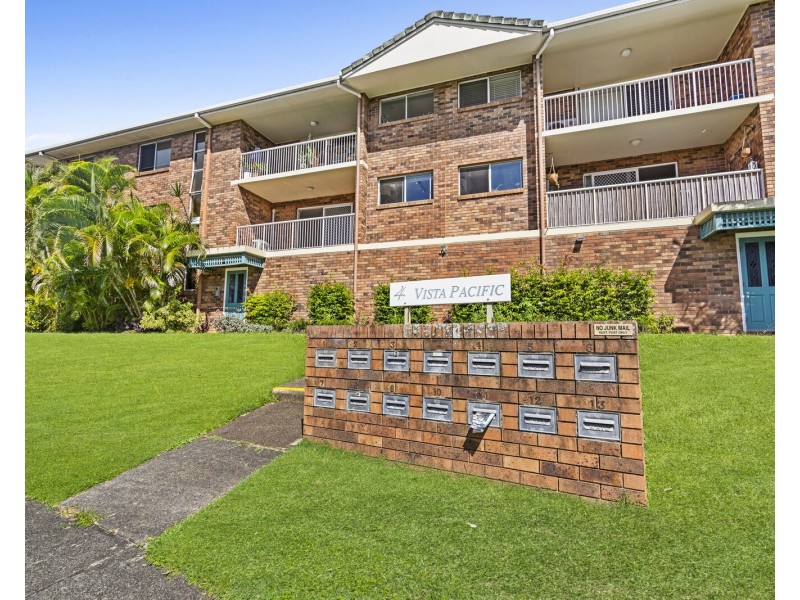 4/4 Clancy Court, Tugun QLD 4224