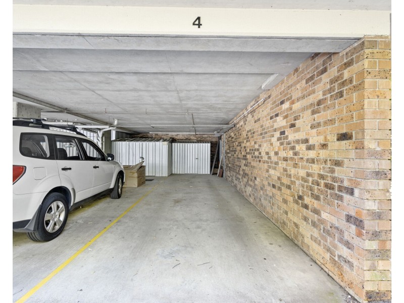4/4 Clancy Court, Tugun QLD 4224