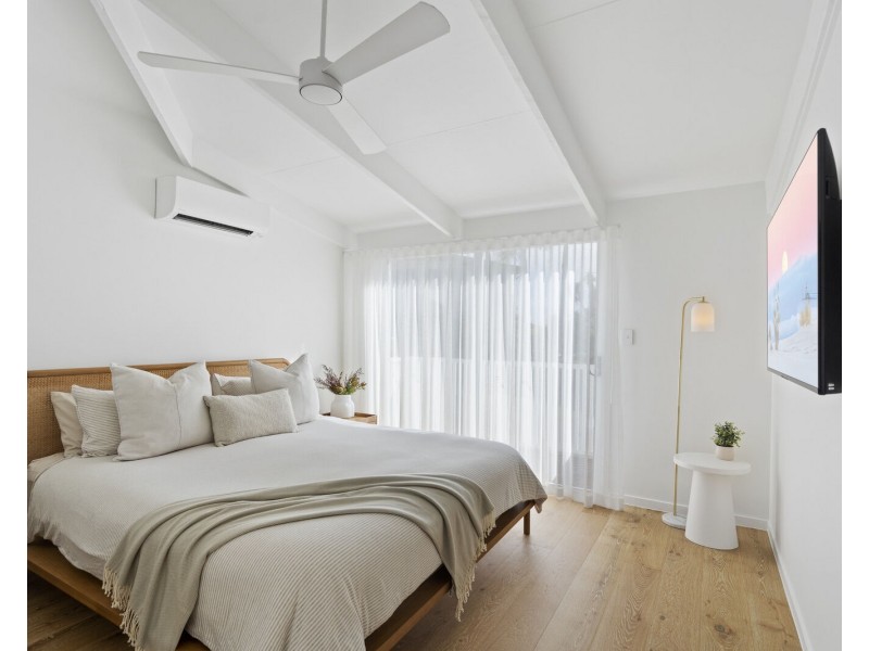 3 Rottnest Court, Elanora QLD 4221