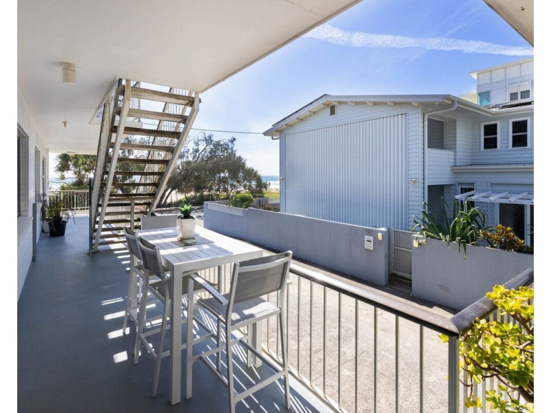 2/738 Pacific Parade, Currumbin QLD 4223