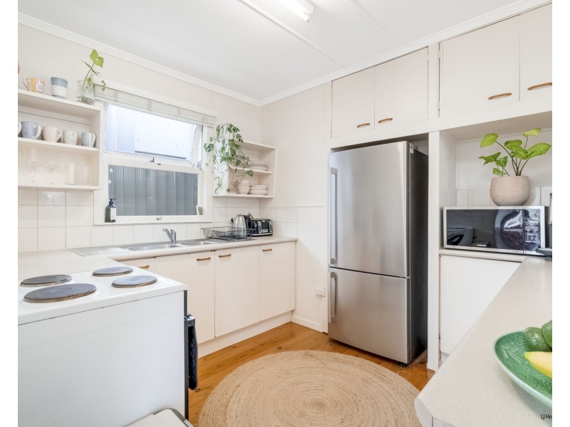 2/32 Third Avenue, Palm Beach QLD 4221