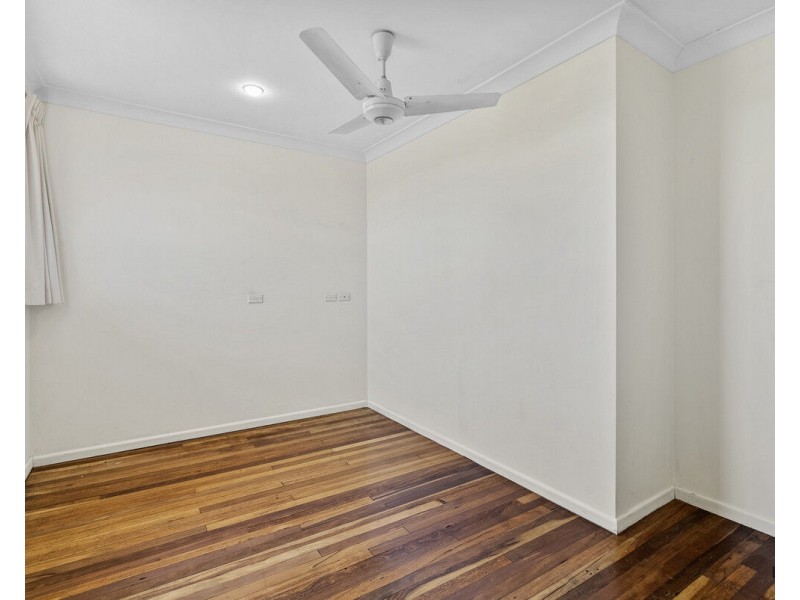 2 Kalamunda Close, Elanora QLD 4221