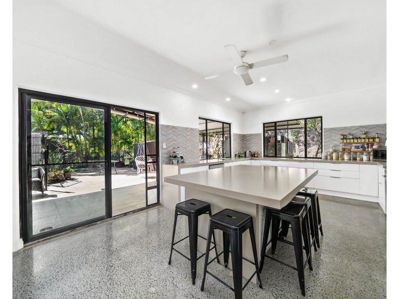 148 Valley Drive, Tallebudgera QLD 4228