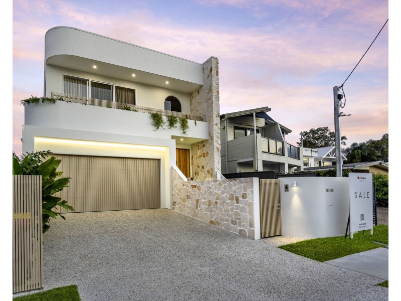38 Twenty Sixth Avenue, Palm Beach QLD 4221