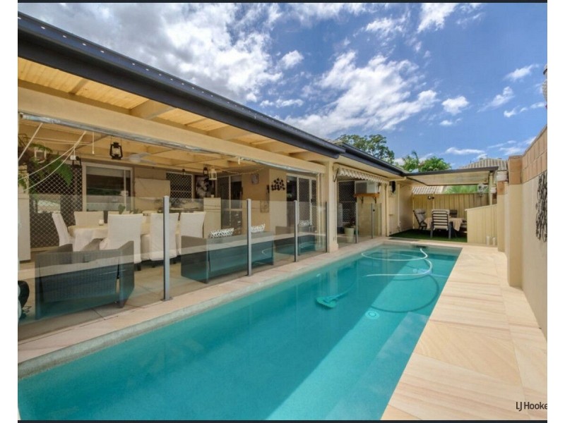 4 Casablanca Court, Burleigh Waters QLD 4220