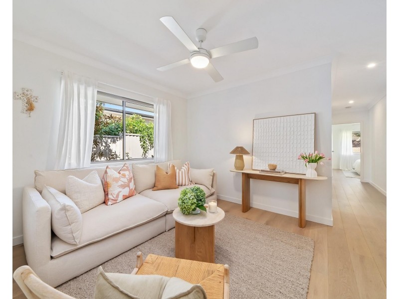 32 Sapphire Place, Elanora QLD 4221