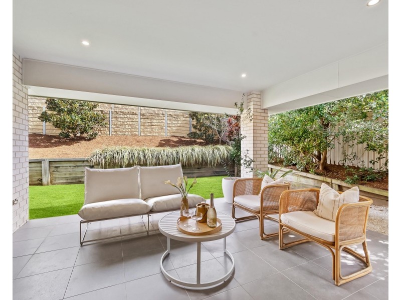 32 Sapphire Place, Elanora QLD 4221