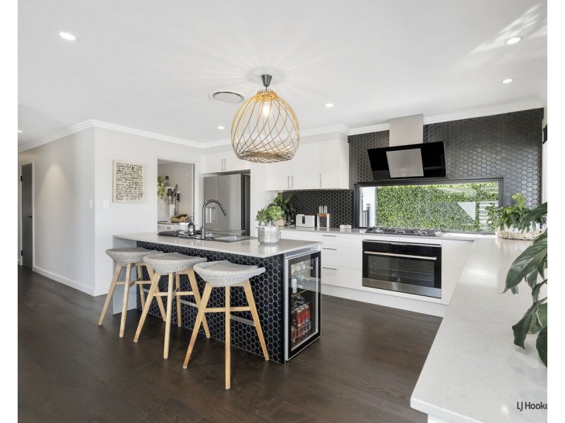 10 Swordfish Court, Palm Beach QLD 4221