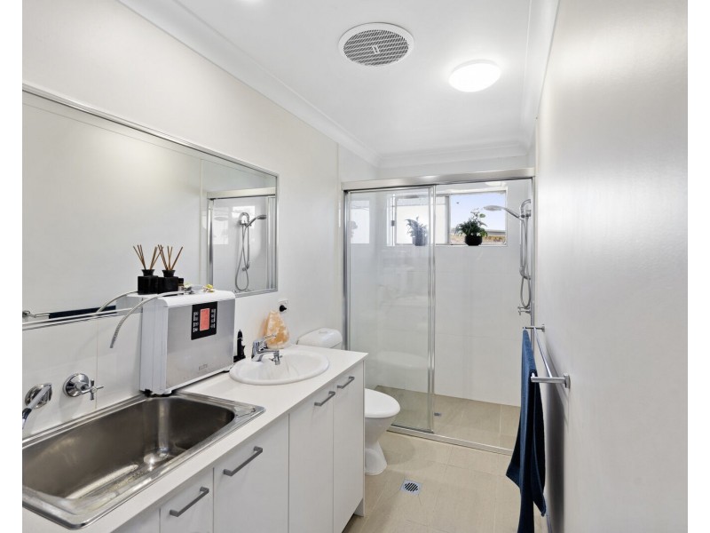 10/4 Rolan Court, Palm Beach QLD 4221