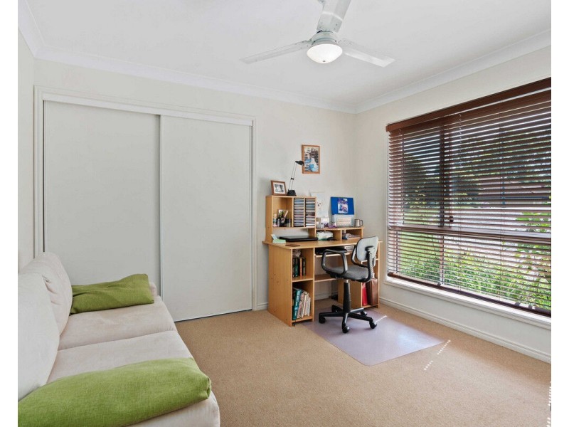 37 Hibertia Avenue, Elanora QLD 4221