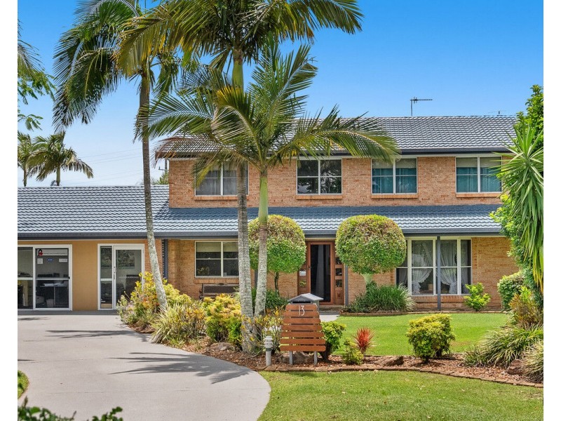 13 Myrtle Court, Palm Beach QLD 4221