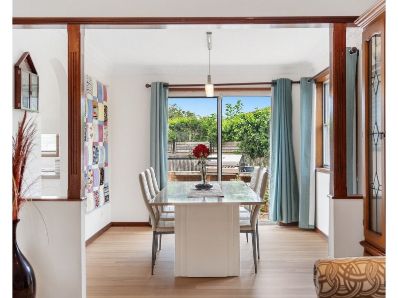 13 Myrtle Court, Palm Beach QLD 4221