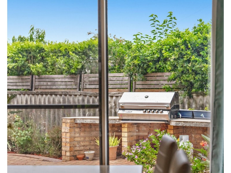 13 Myrtle Court, Palm Beach QLD 4221