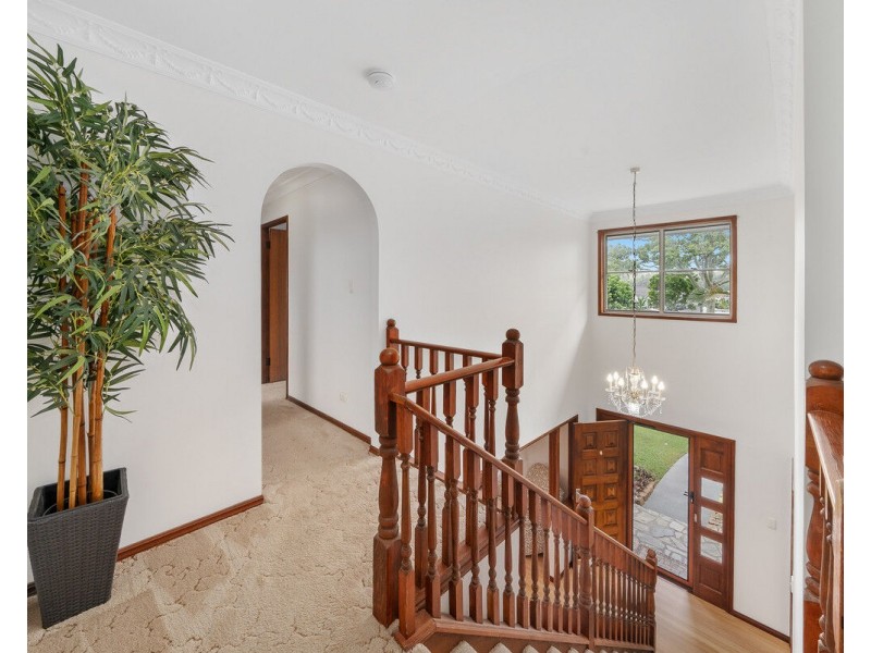 13 Myrtle Court, Palm Beach QLD 4221