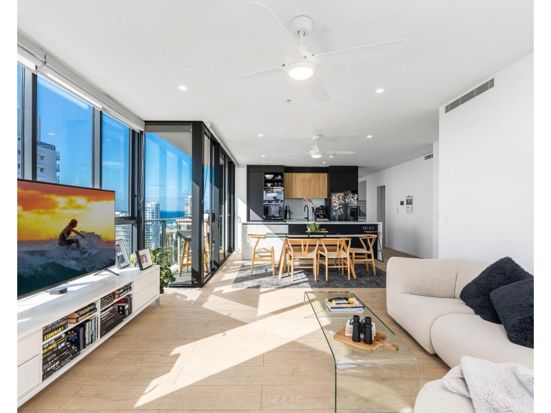 76/18 Chelsea Avenue, Broadbeach QLD 4218