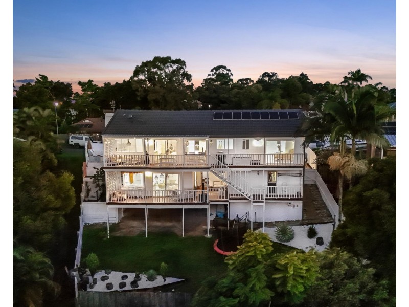 15 Jarrahdale Drive, Elanora QLD 4221