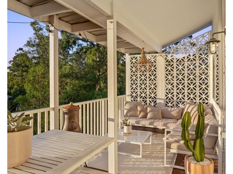 15 Jarrahdale Drive, Elanora QLD 4221