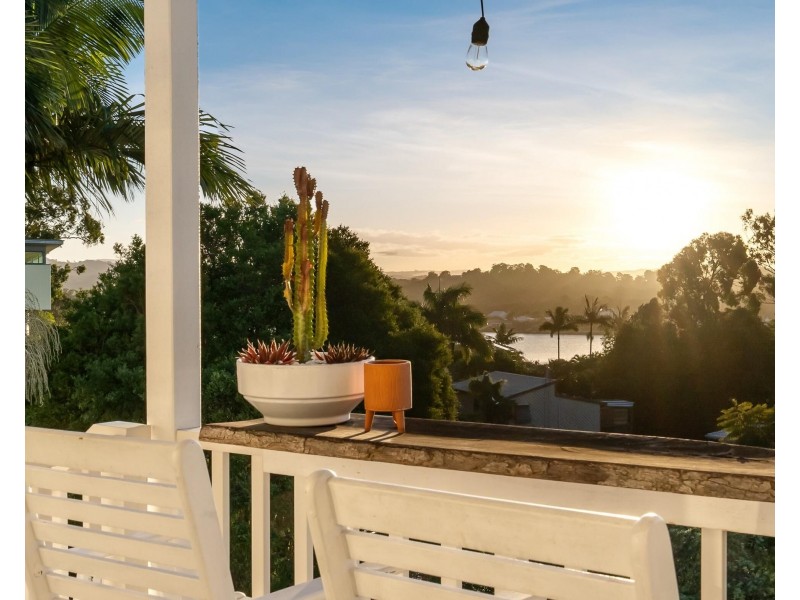 15 Jarrahdale Drive, Elanora QLD 4221