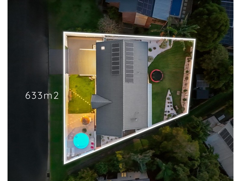 15 Jarrahdale Drive, Elanora QLD 4221